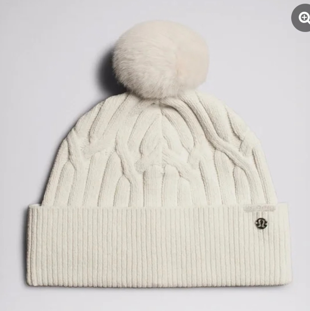 NWT Lululemon Cable Knit Pom Beanie Oatmeal Ivory Off White Cream